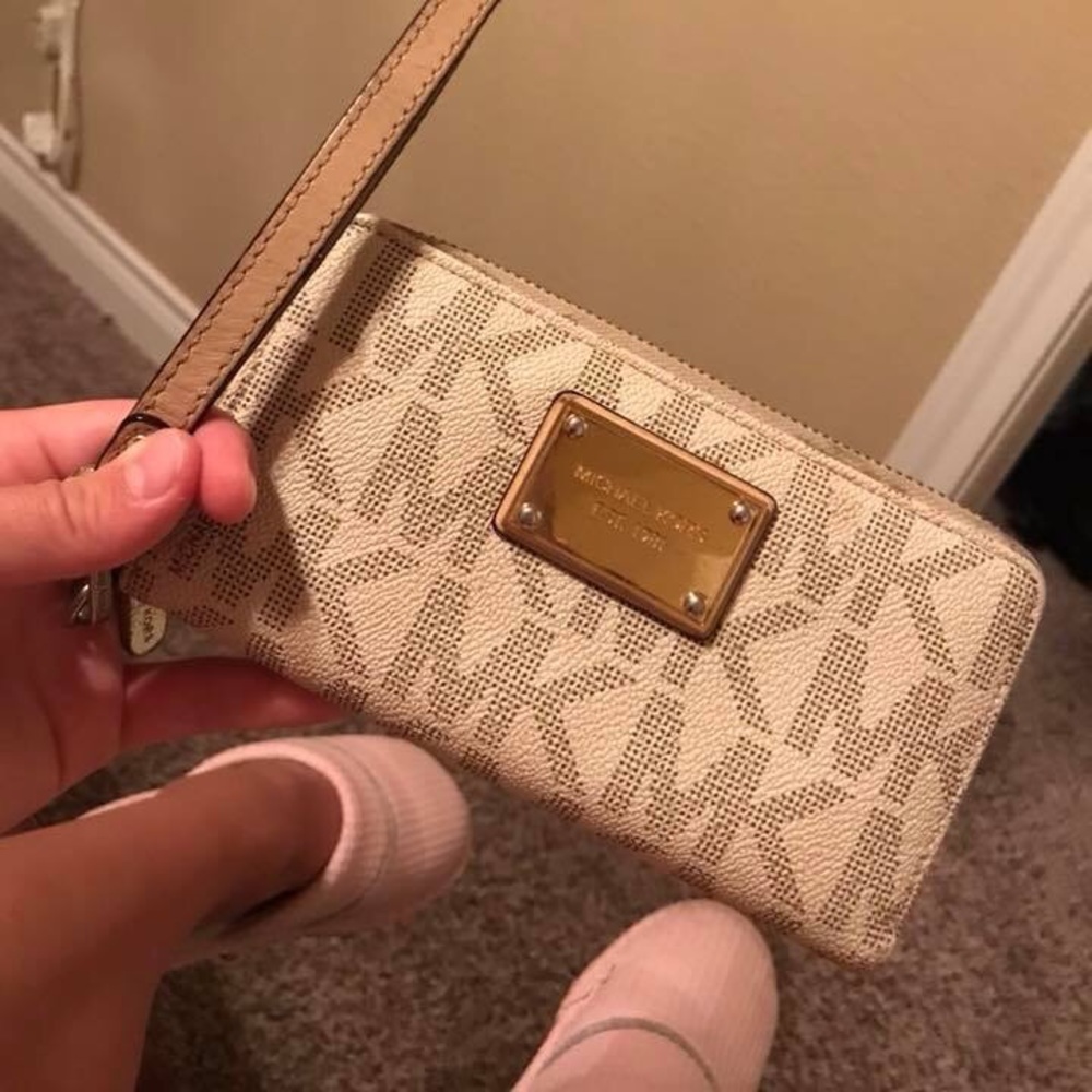 MK wallet